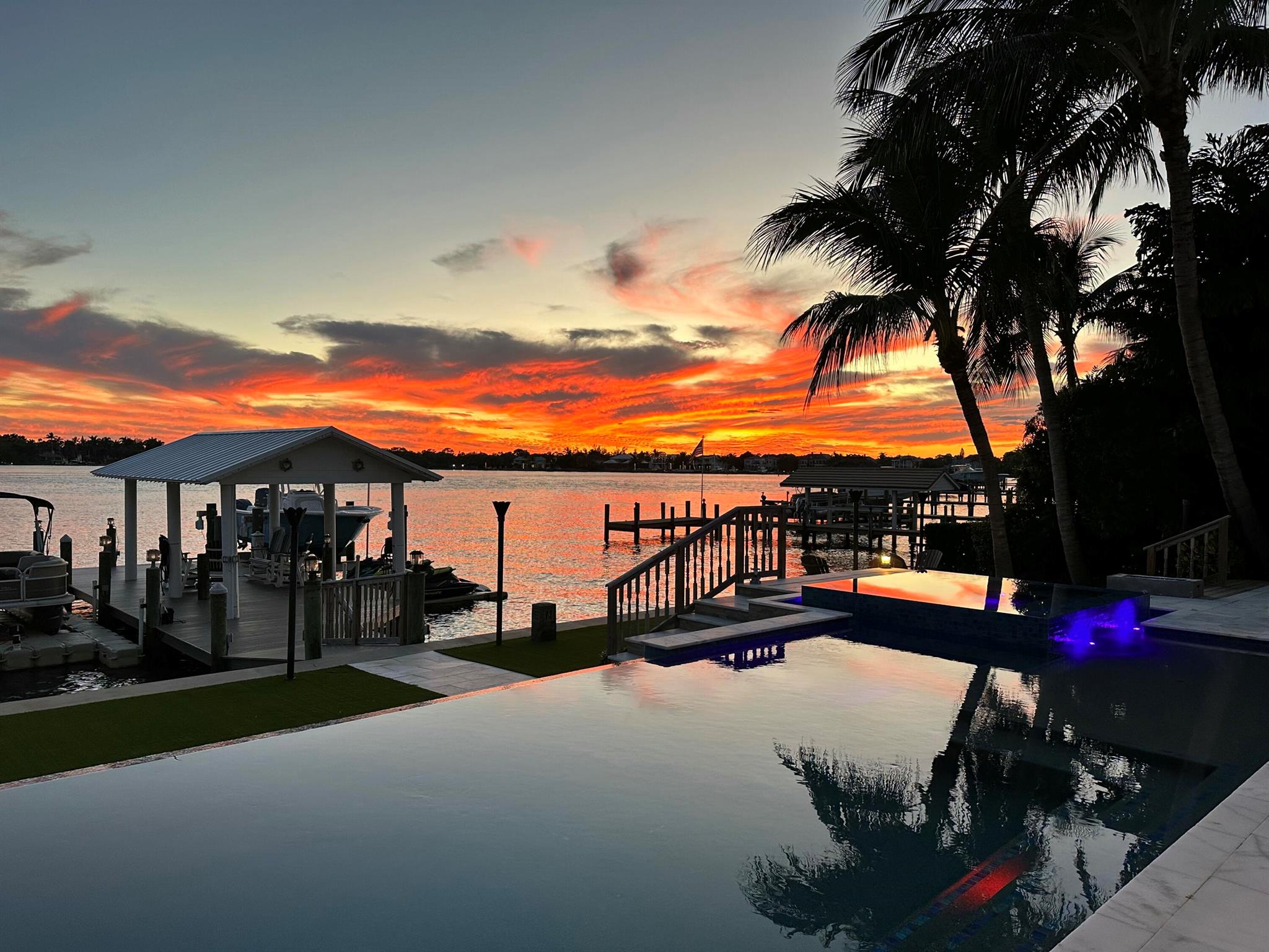 Tequesta Country Club - Residential