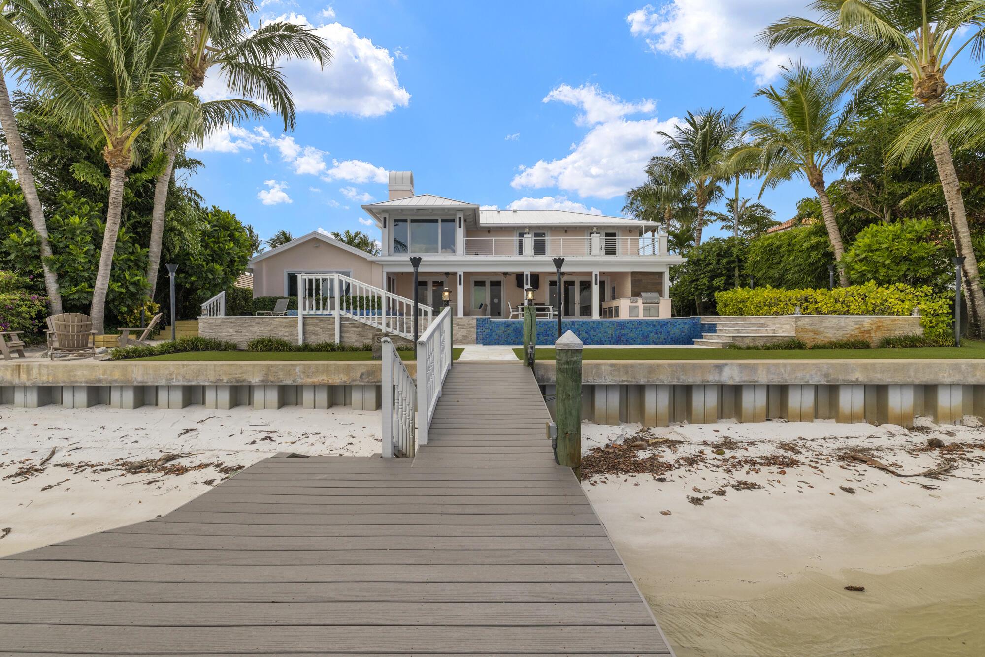 Tequesta Country Club - Residential