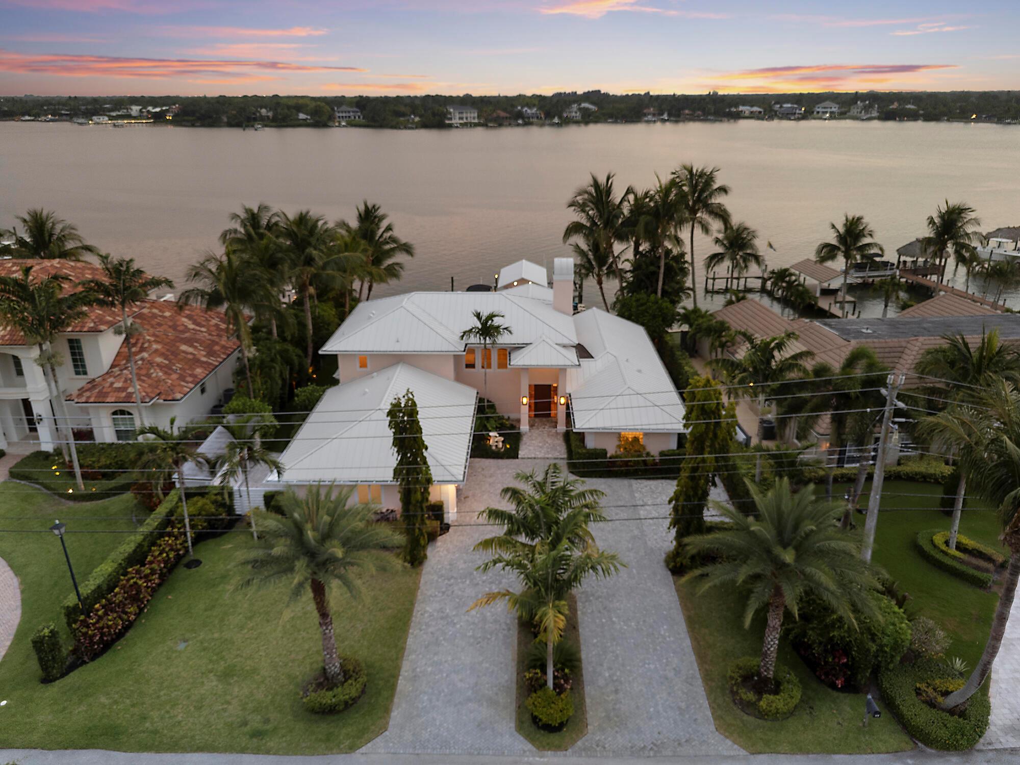 Tequesta Country Club - Residential