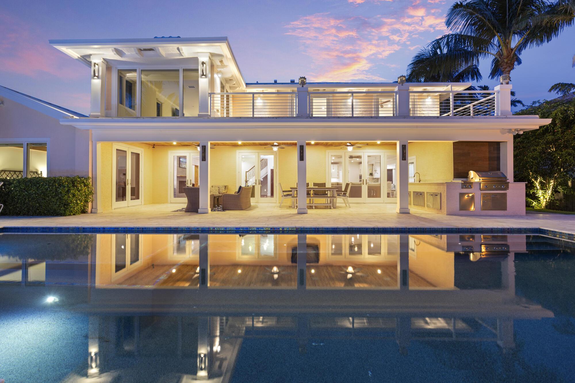 Tequesta Country Club - Residential