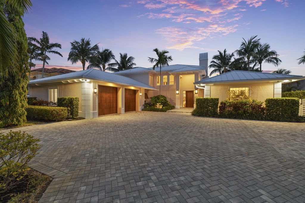 Photo of 103 River Drive, Tequesta, FL 33469 (MLS # R11093524)