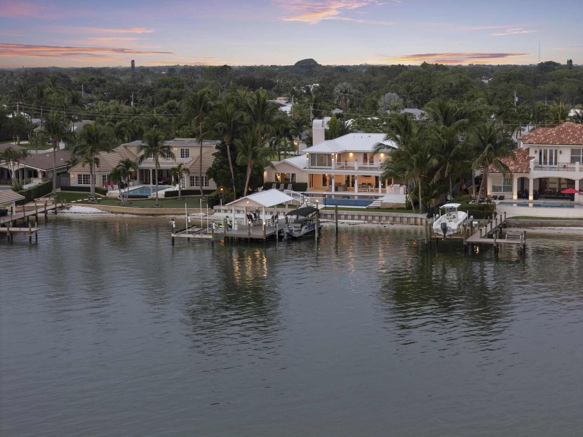 Tequesta Country Club - Residential