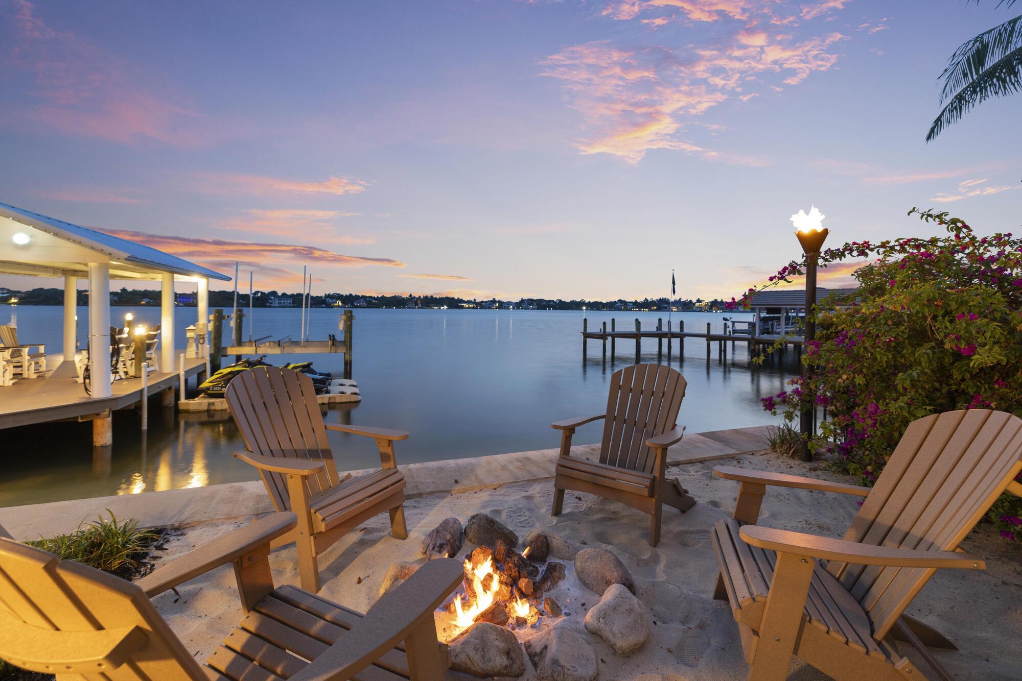 Tequesta Country Club - Residential