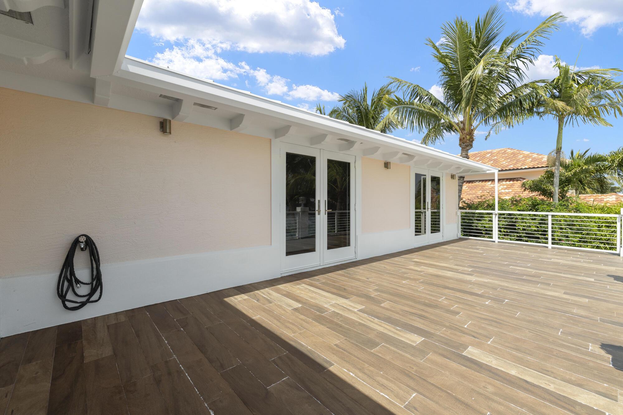 Tequesta Country Club - Residential