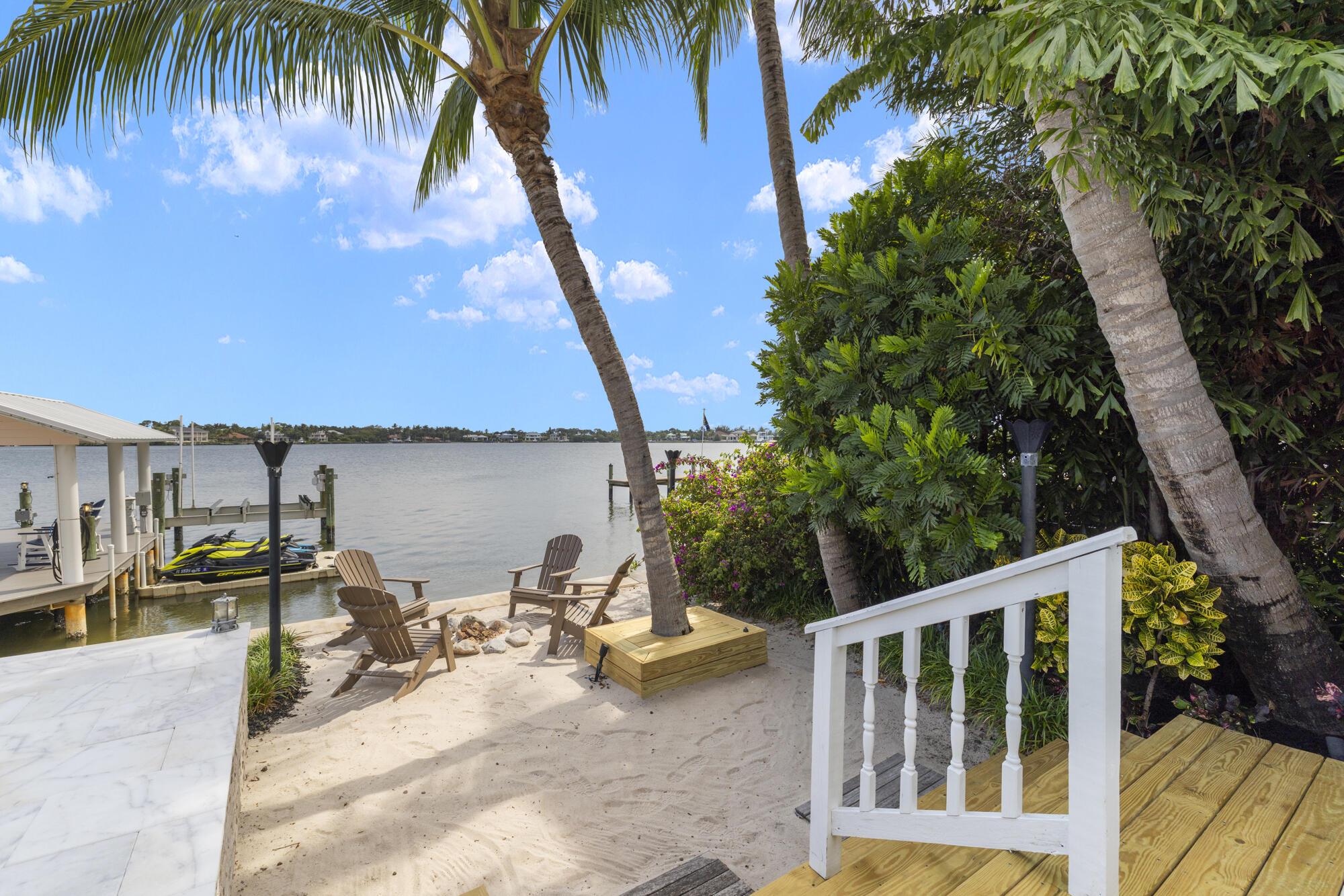 Tequesta Country Club - Residential