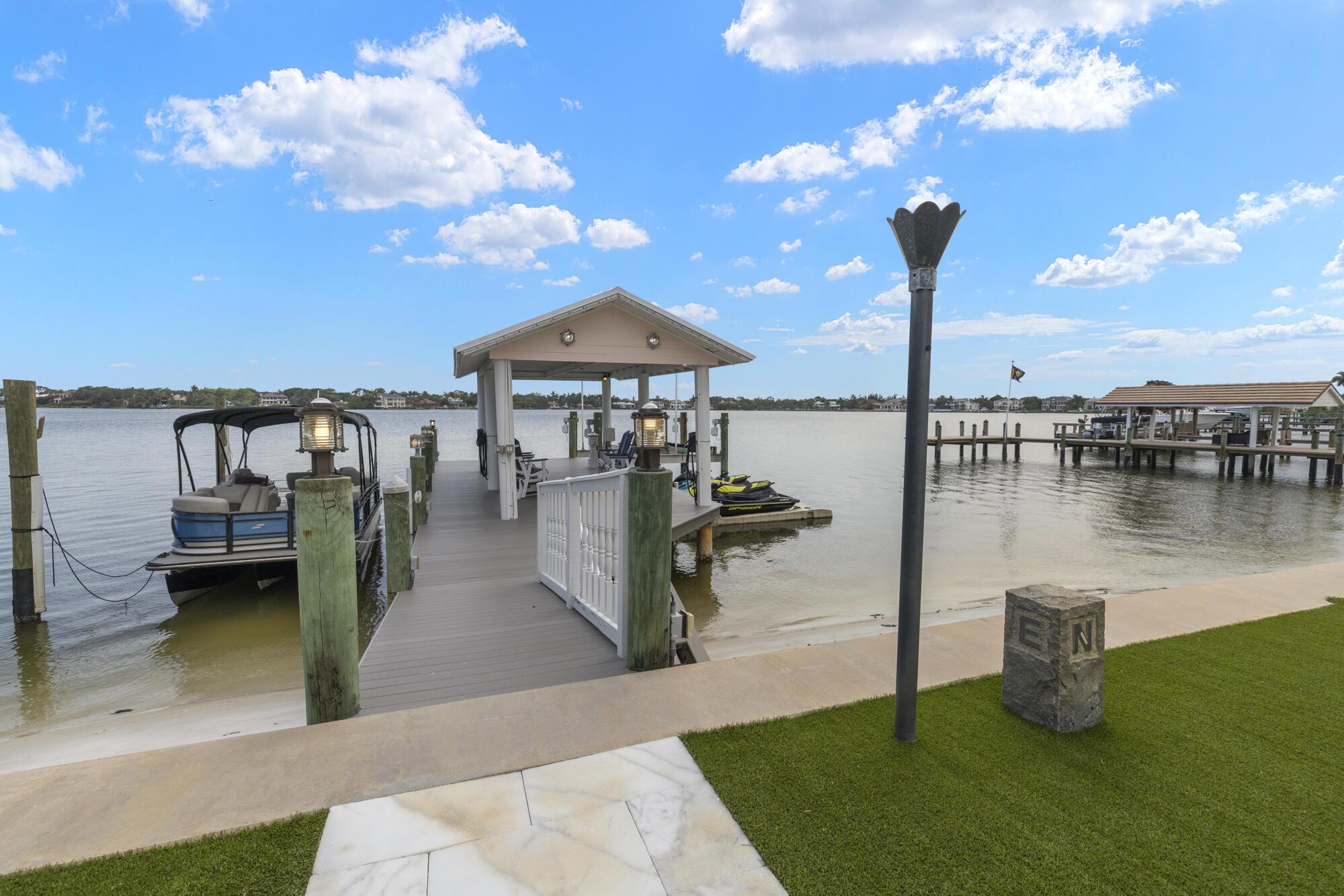 Tequesta Country Club - Residential