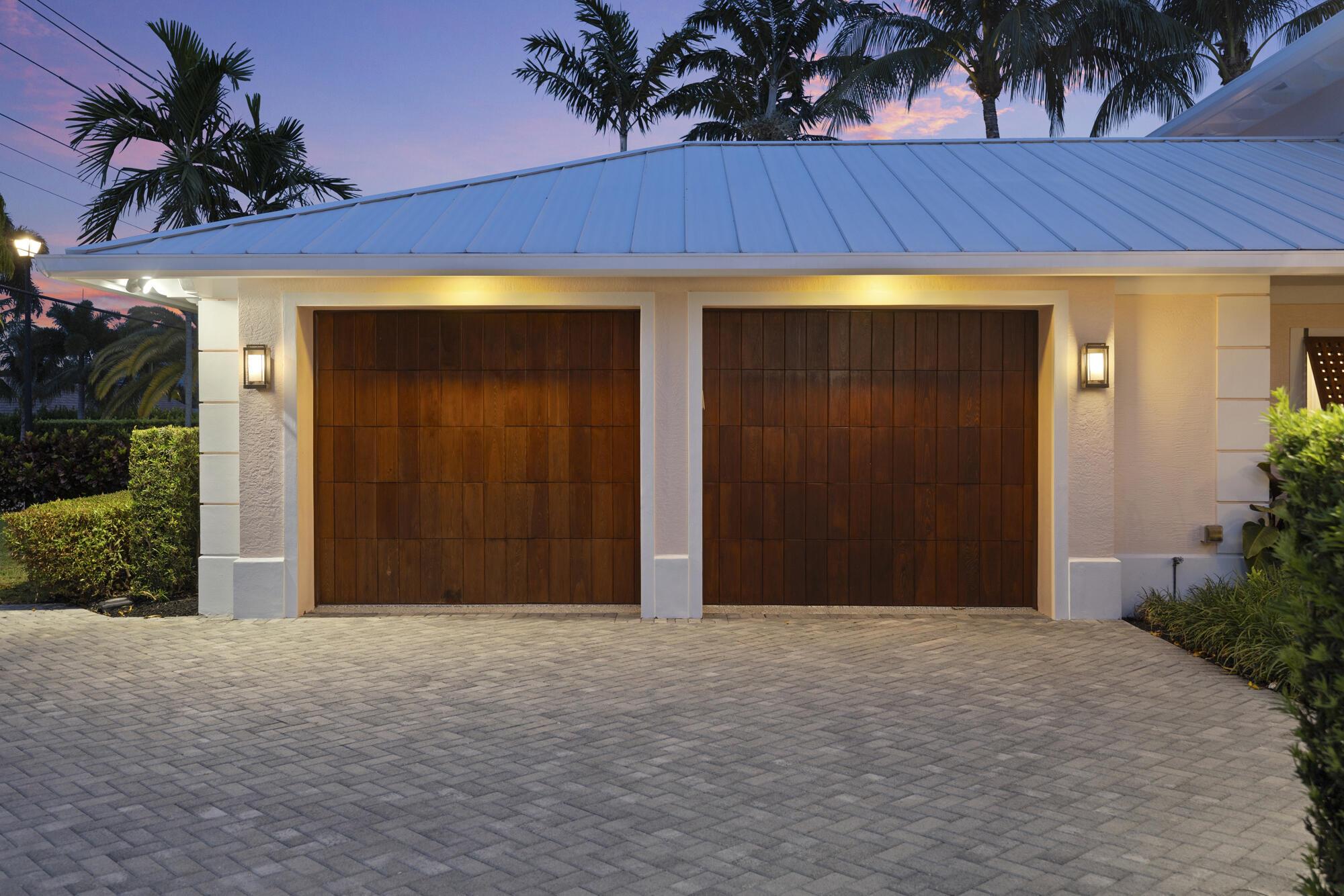 Tequesta Country Club - Residential