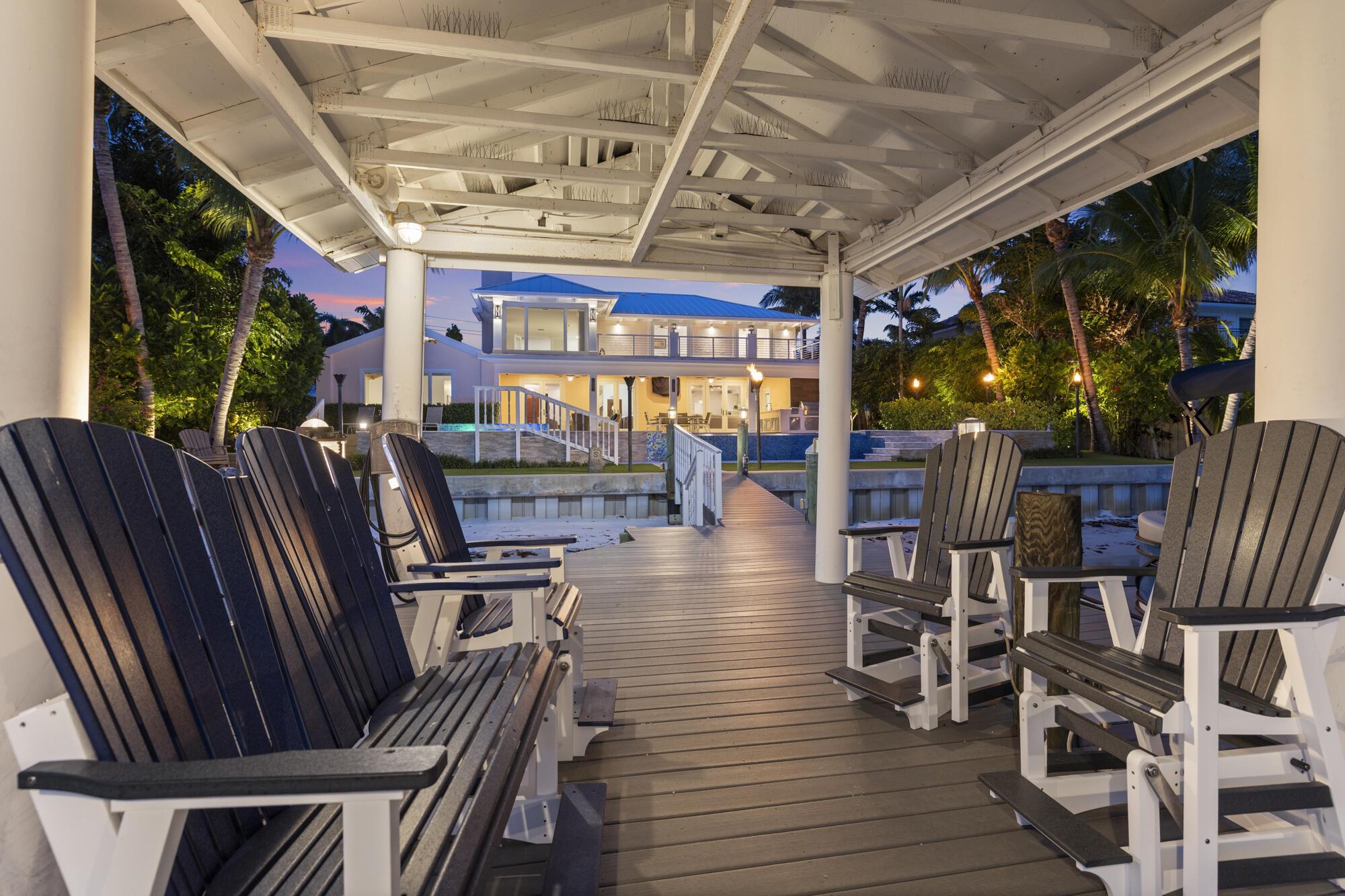 Tequesta Country Club - Residential