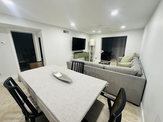 VILLAGE ROYALE GREENDALE CONDO - Residential