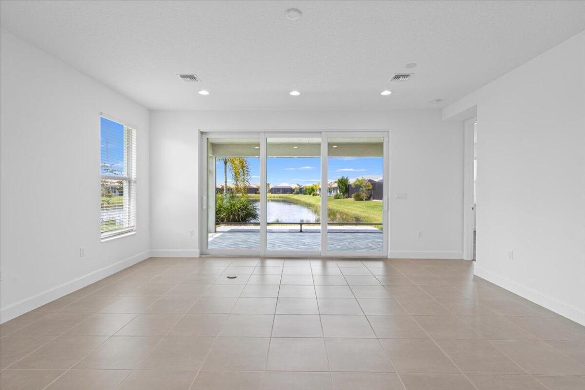 Riverland-Valencia Grove - Residential