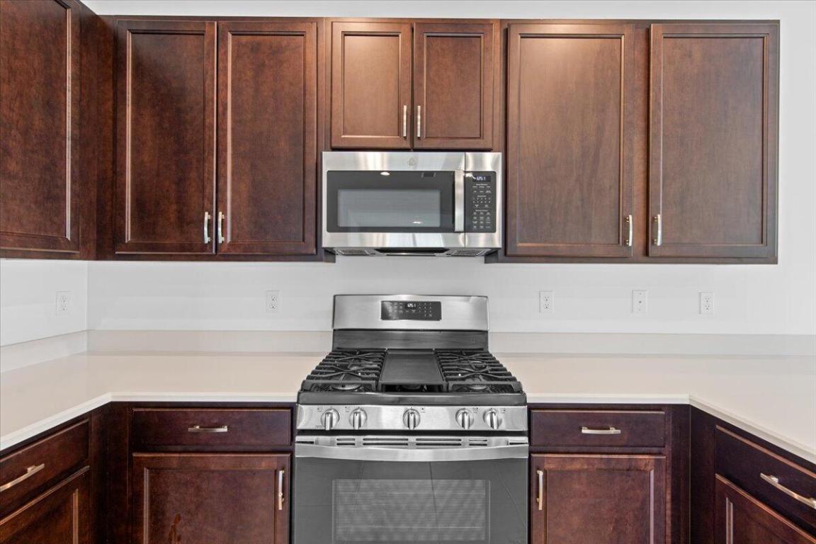 Riverland-Valencia Grove - Residential