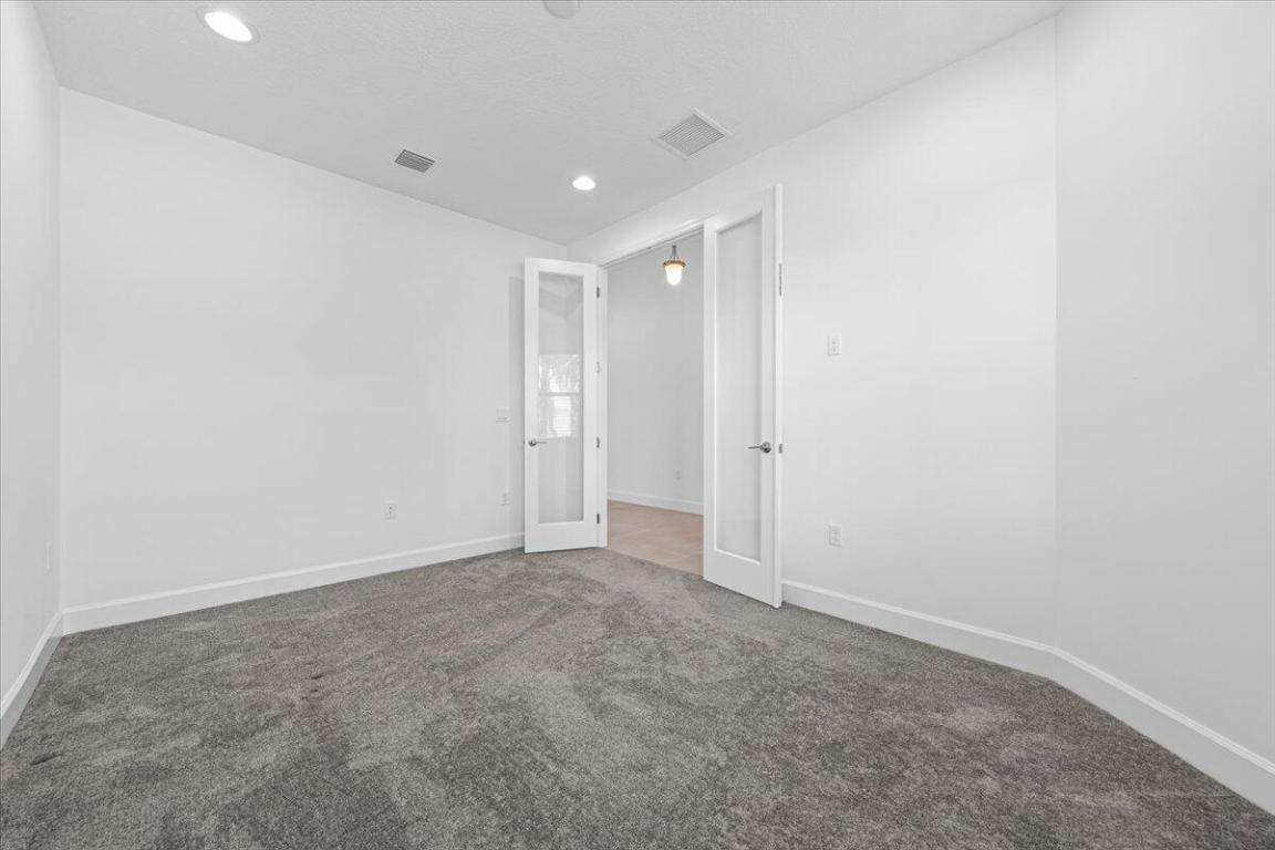 Riverland-Valencia Grove - Residential