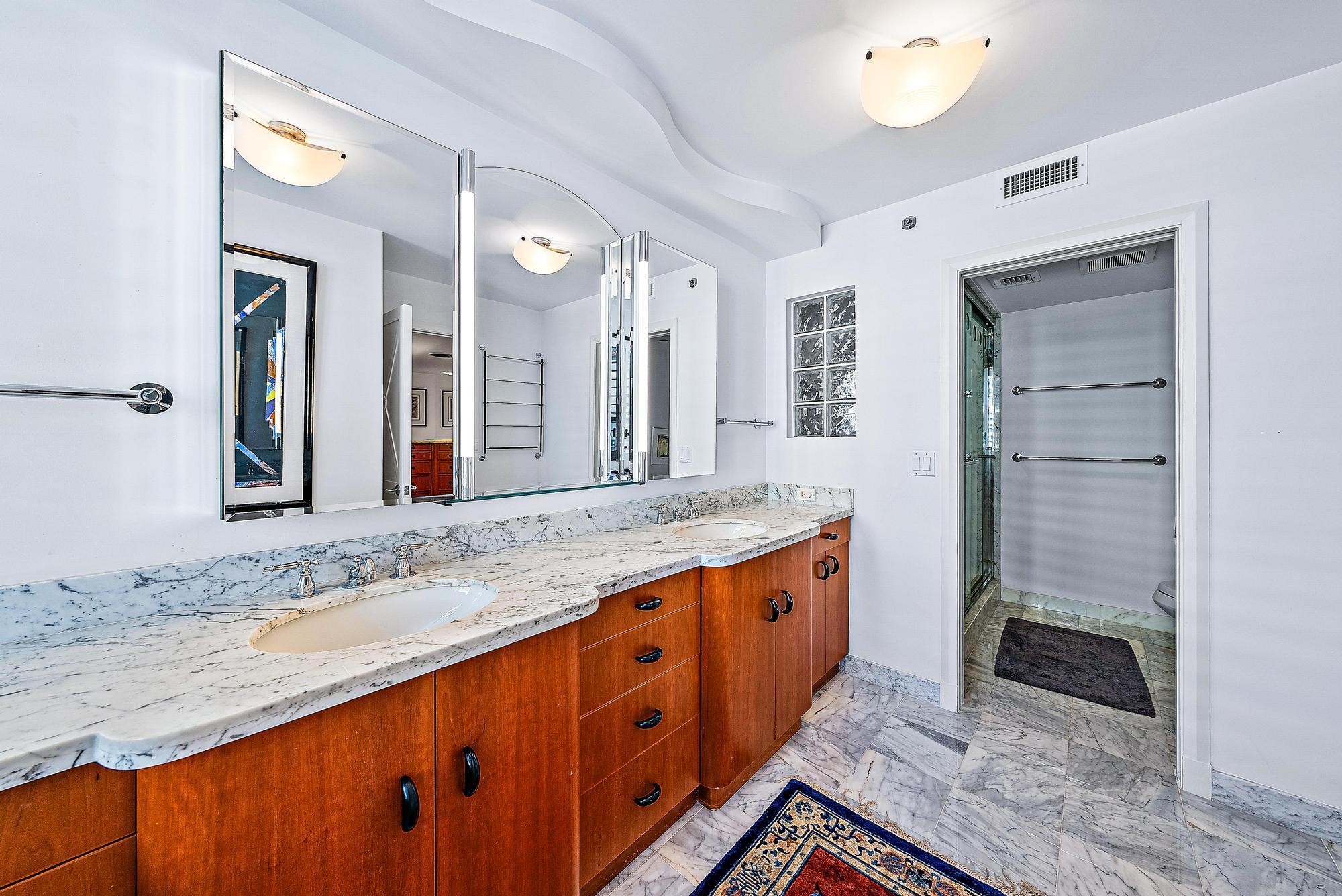 PASSAGES OF JUPITER ISLAN - Residential