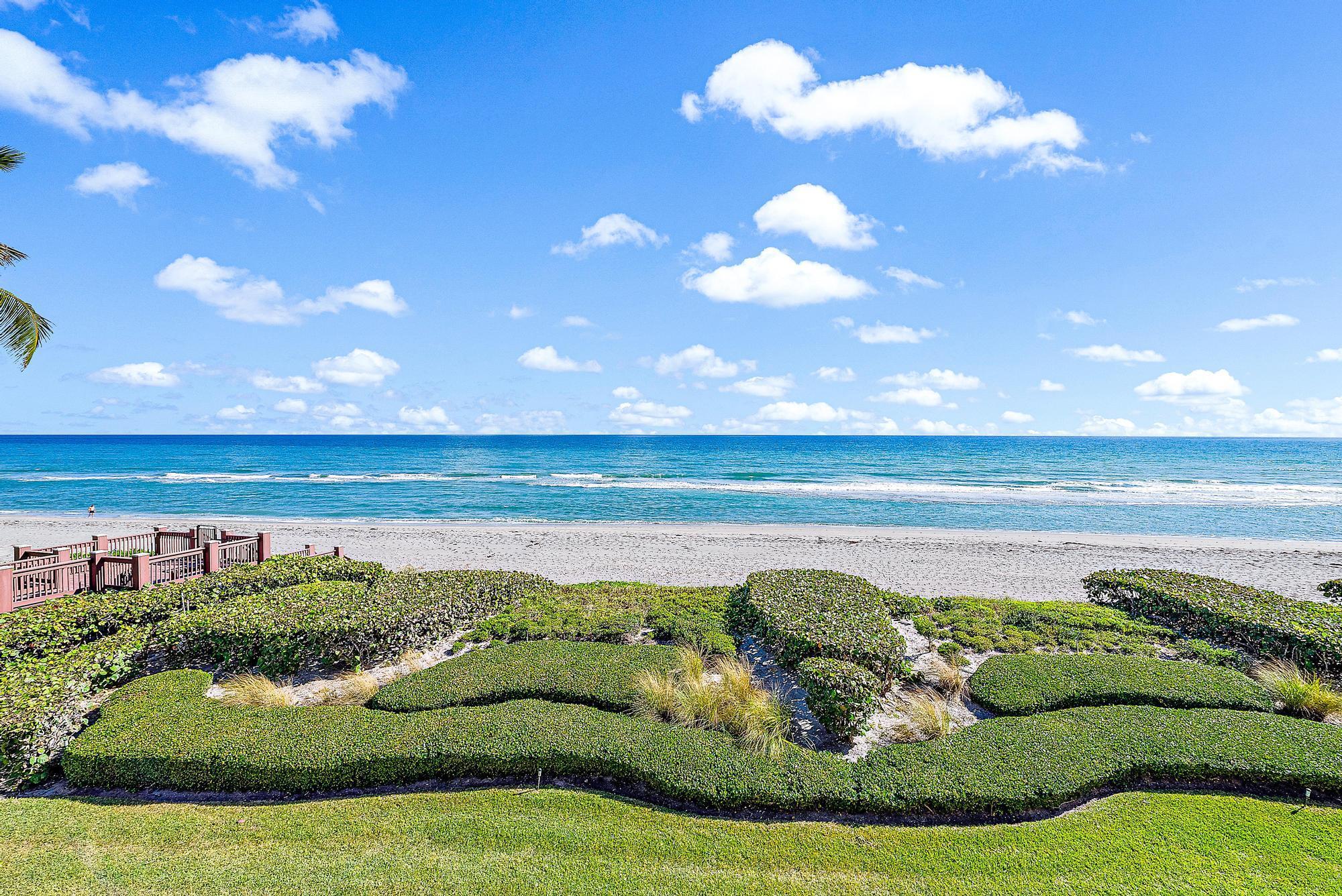 PASSAGES OF JUPITER ISLAN - Residential