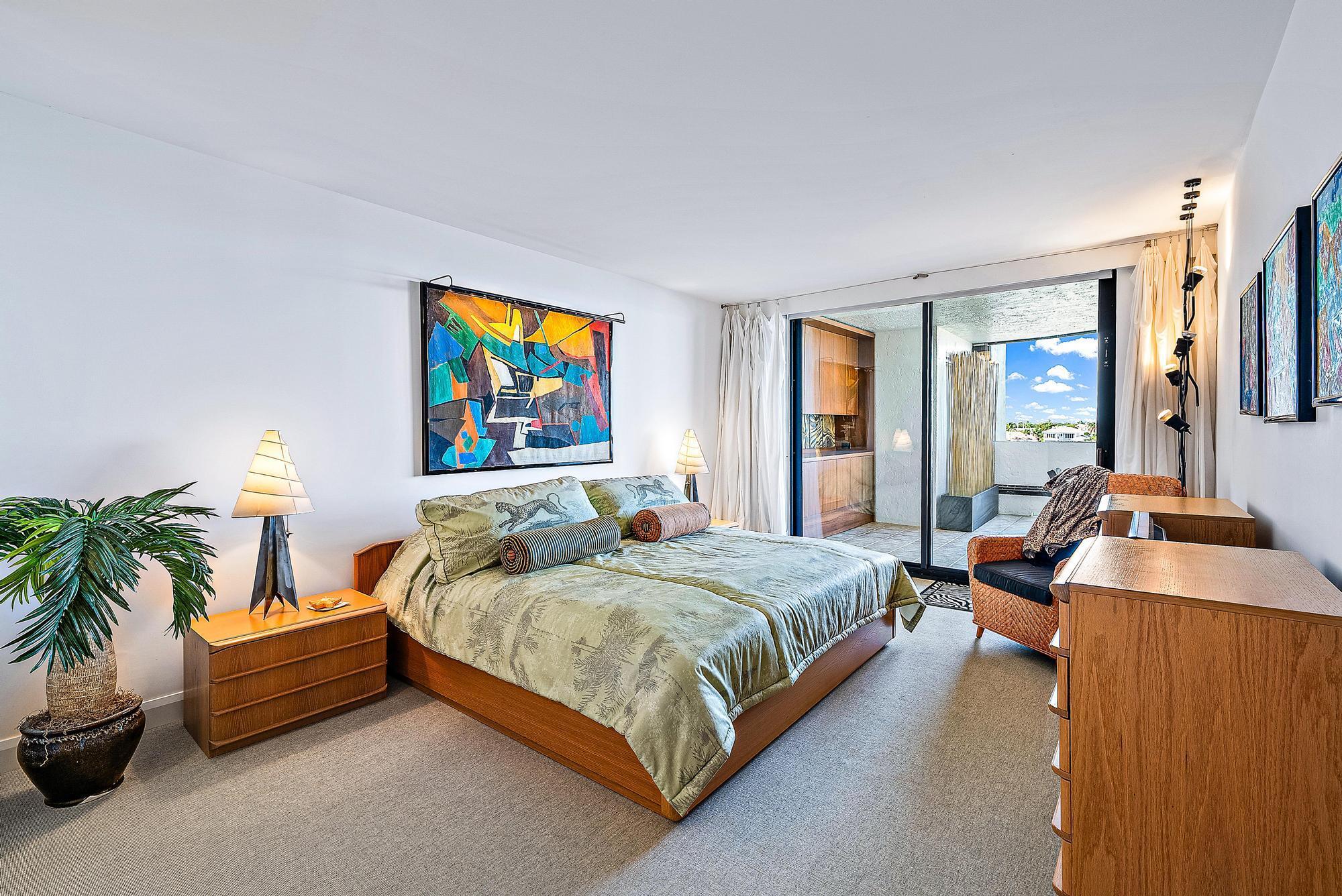 PASSAGES OF JUPITER ISLAN - Residential