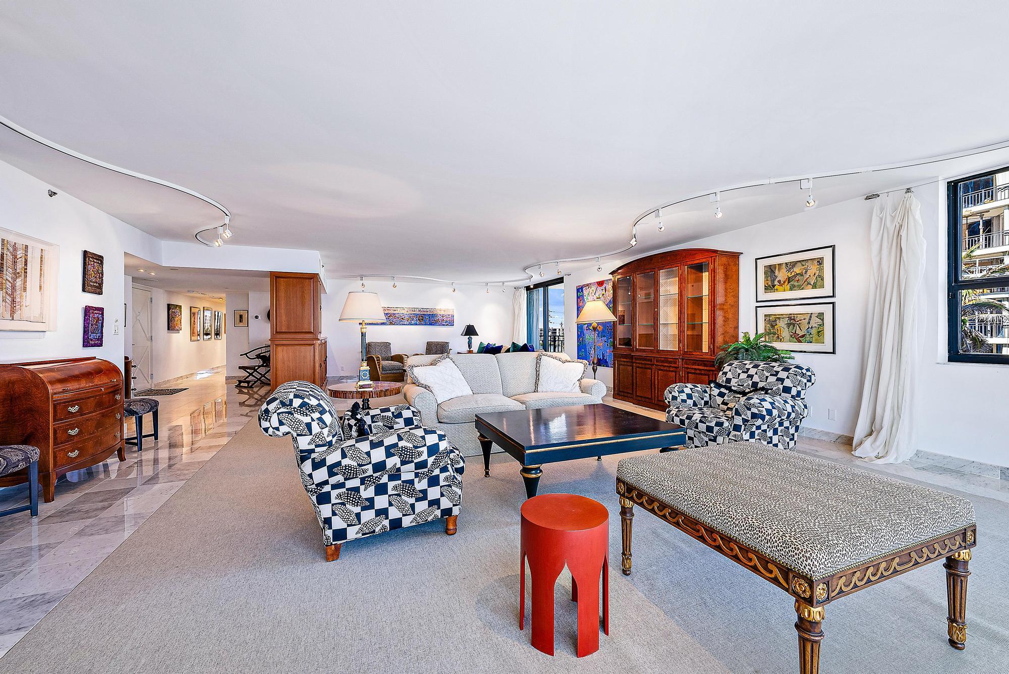 PASSAGES OF JUPITER ISLAN - Residential