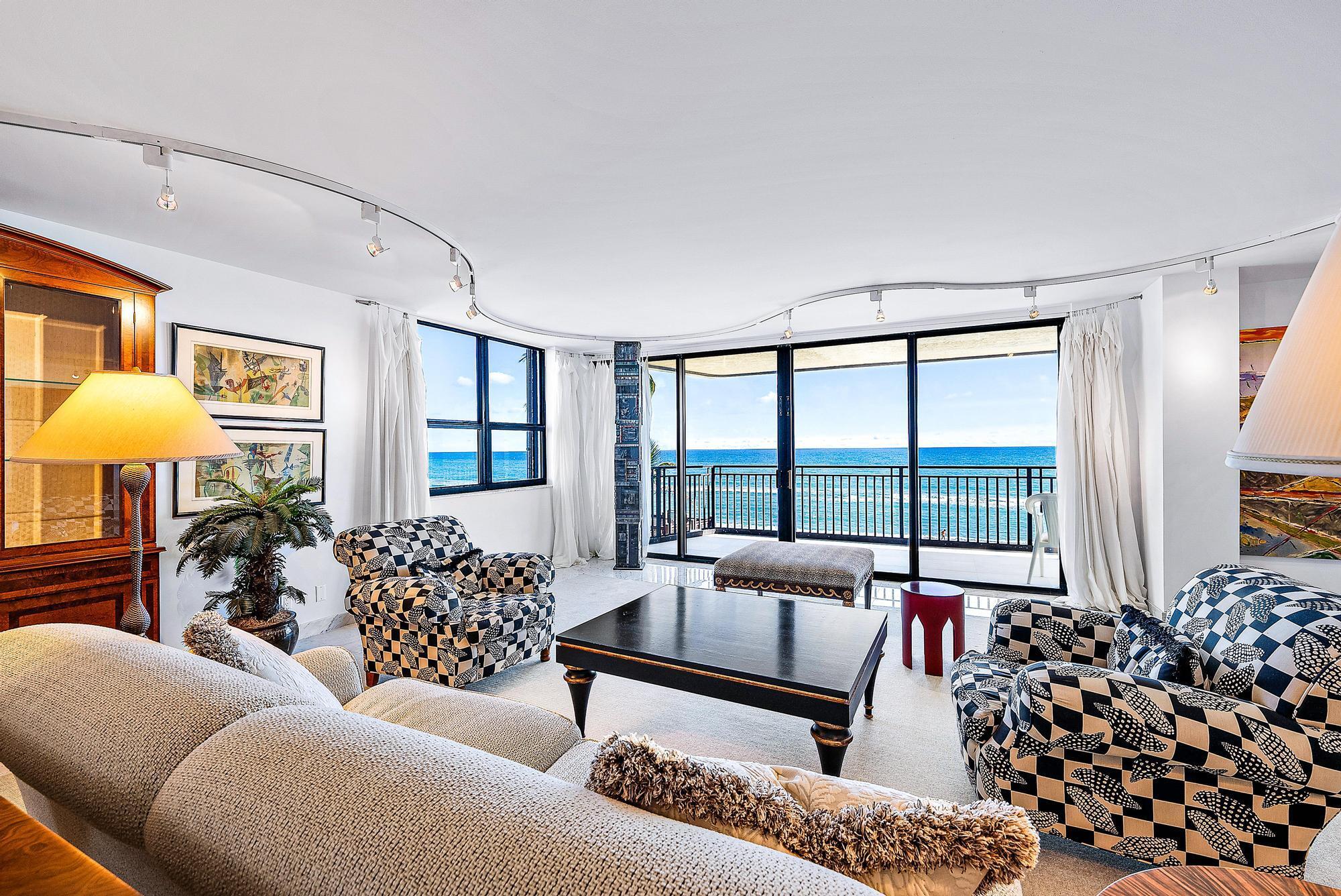 PASSAGES OF JUPITER ISLAN - Residential