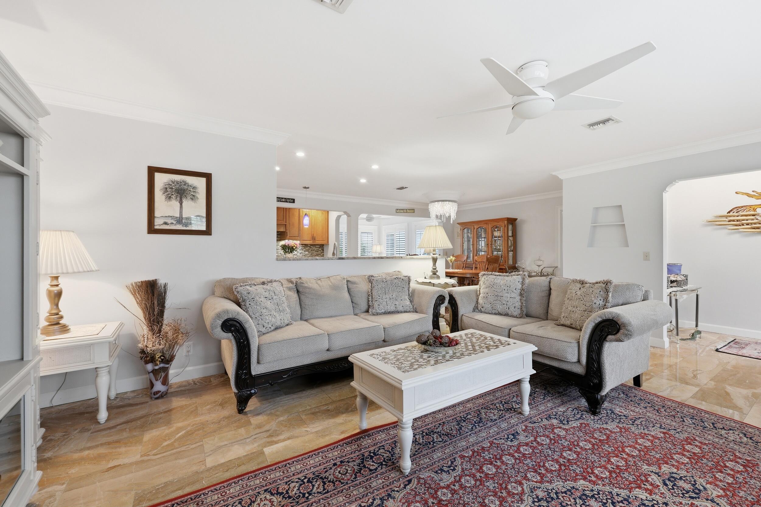 YACHT HARBOR MANOR - Residential