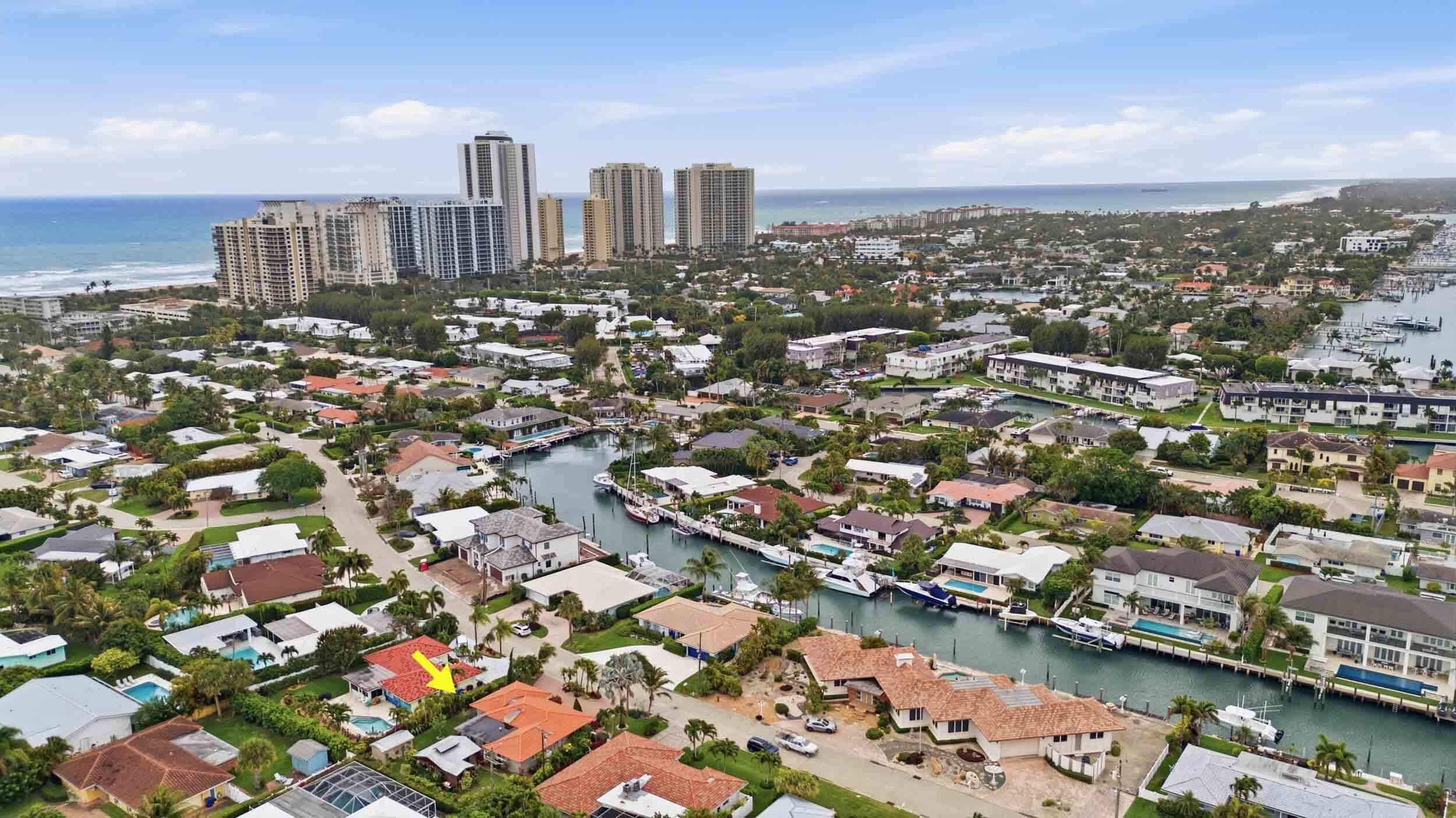 YACHT HARBOR MANOR - Residential