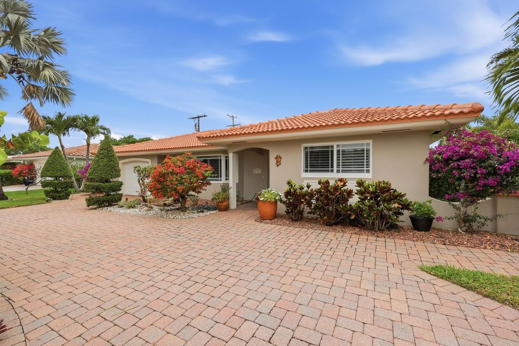 Photo of 1140 Morse Boulevard, Singer Island, FL 33404 (MLS # B26009508)