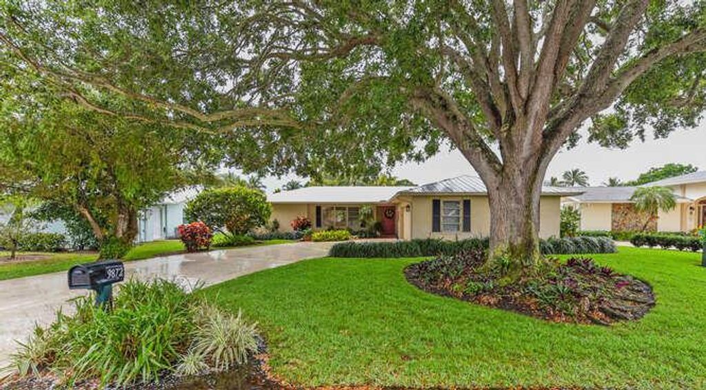 Photo of 9872 SE Little Club Way S, Tequesta, FL 33469 (MLS # R11080332)