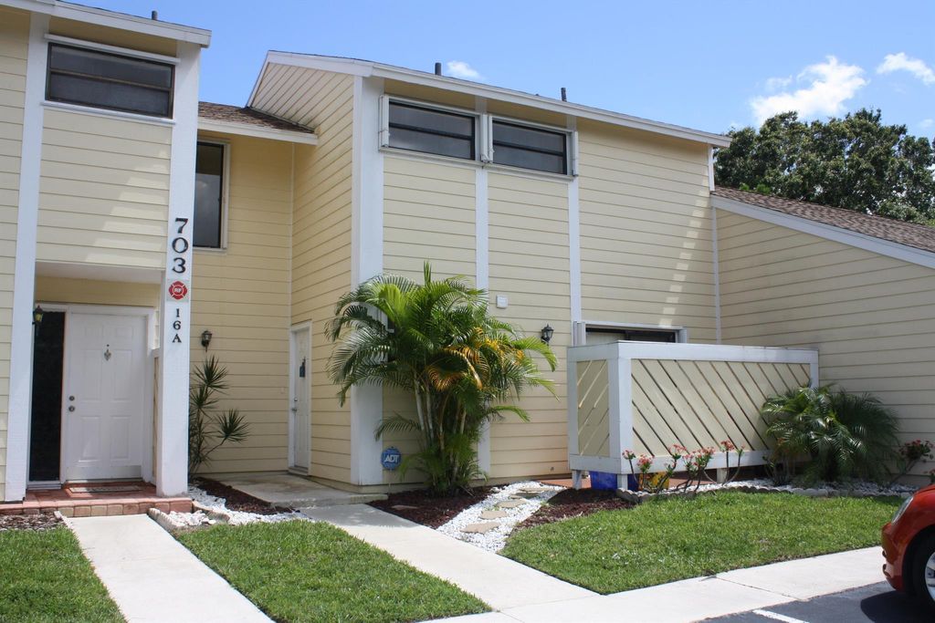 Photo of 703 Stonewood Court #16b, Jupiter, FL 33458 (MLS # R10917422)