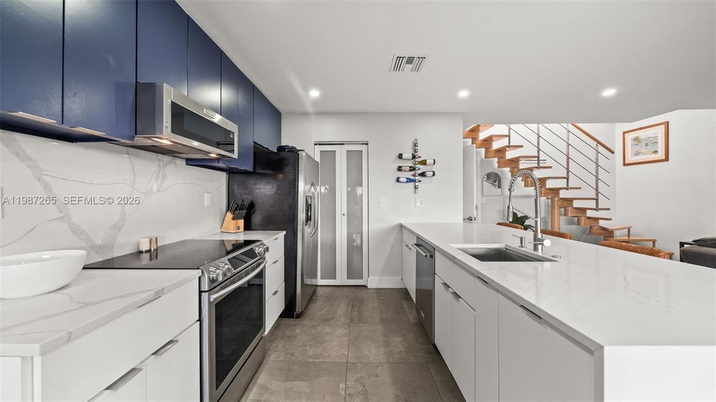 Photo of 1501 SE 15th Street #3-2, Fort Lauderdale, FL 33316 (MLS # A11987265)