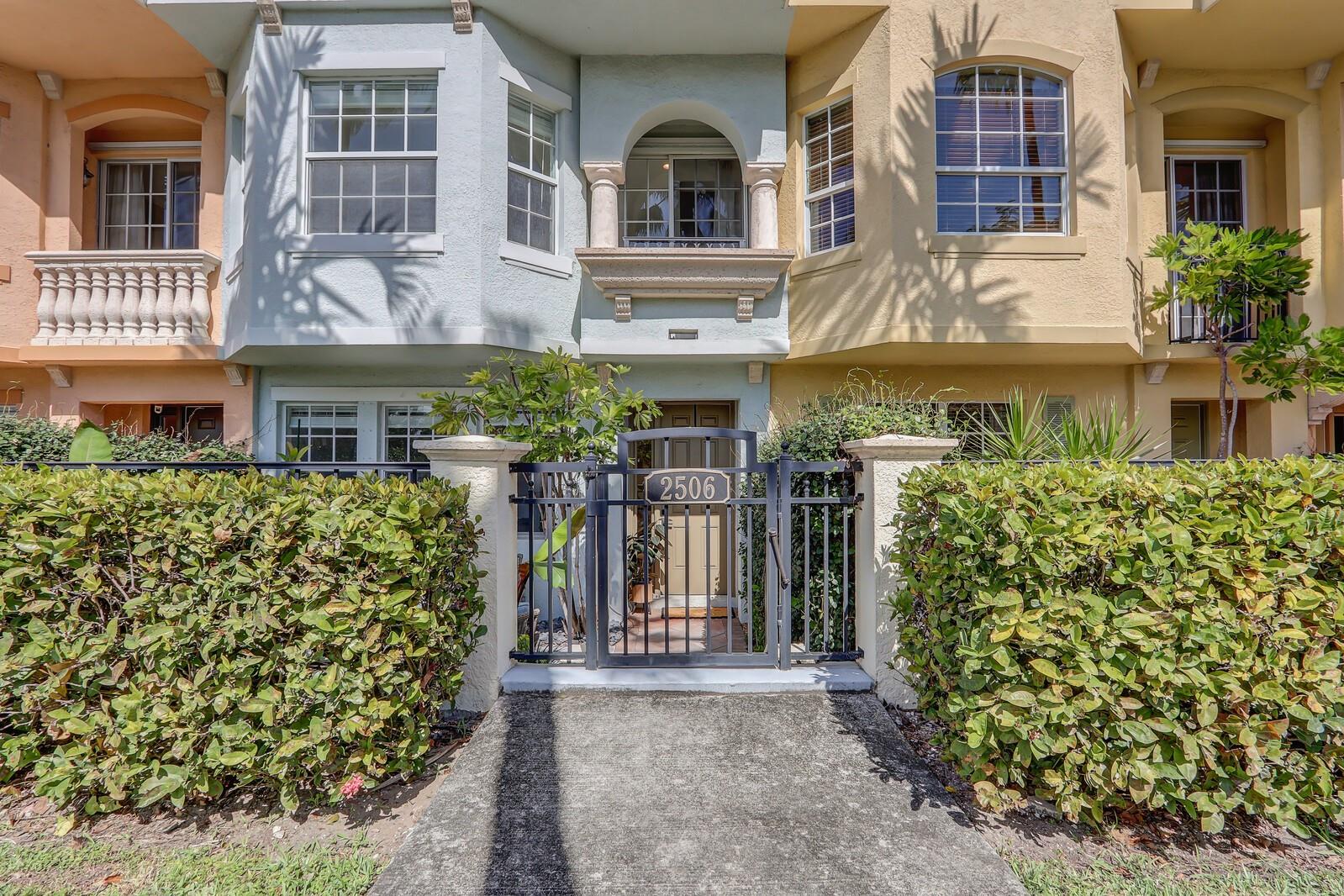2506 Gardens Pkwy