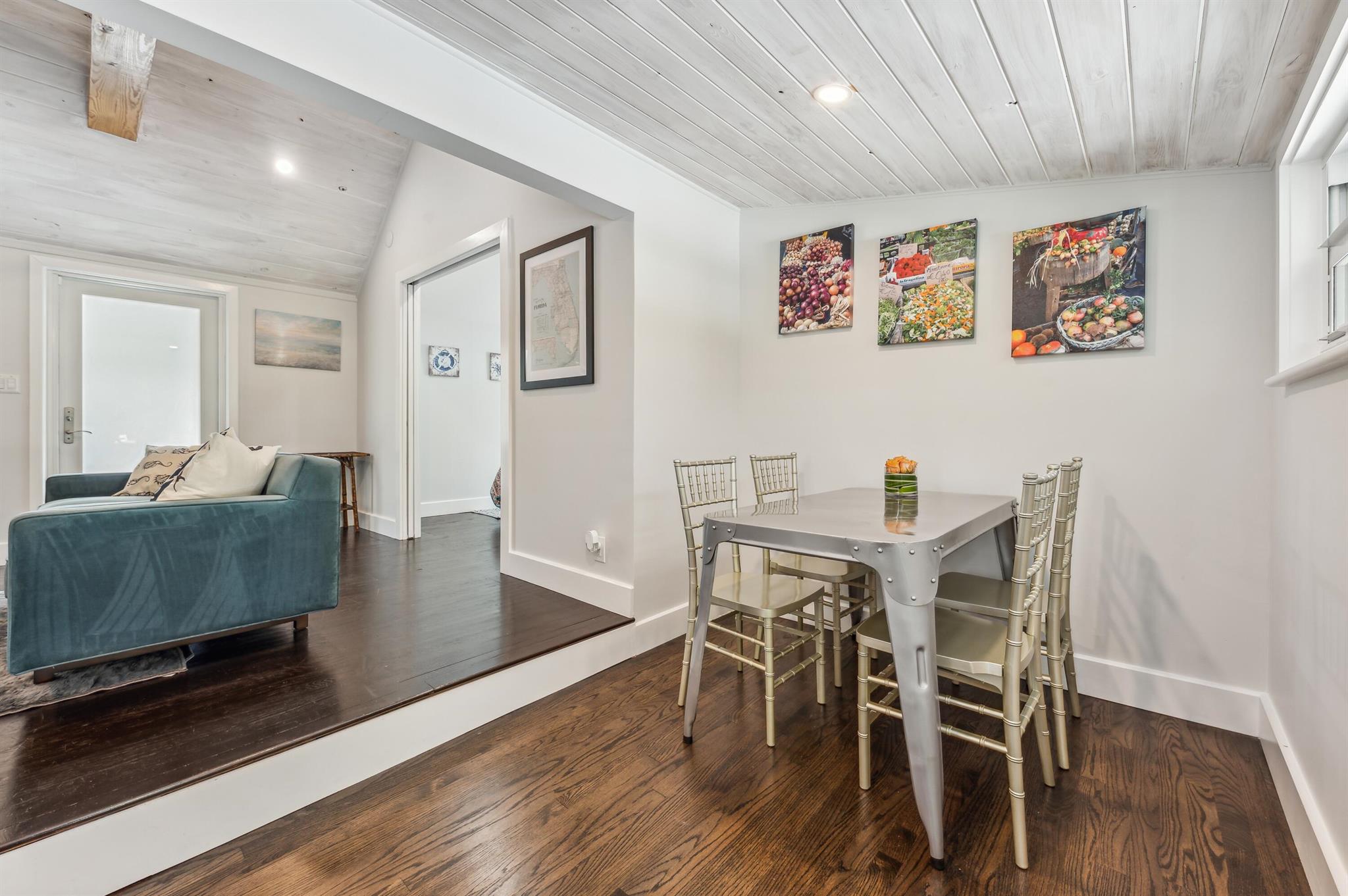 DELRAY TOWN OF - Residential