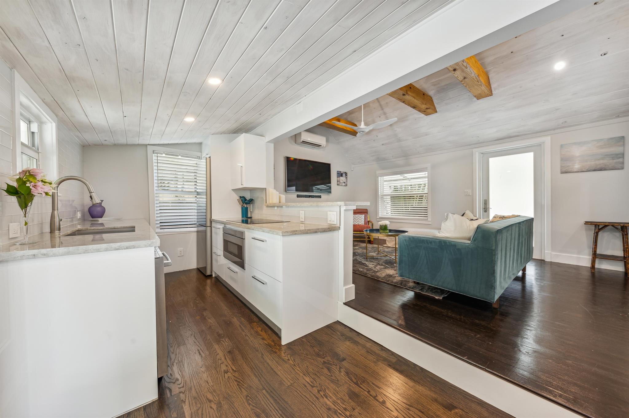 DELRAY TOWN OF - Residential