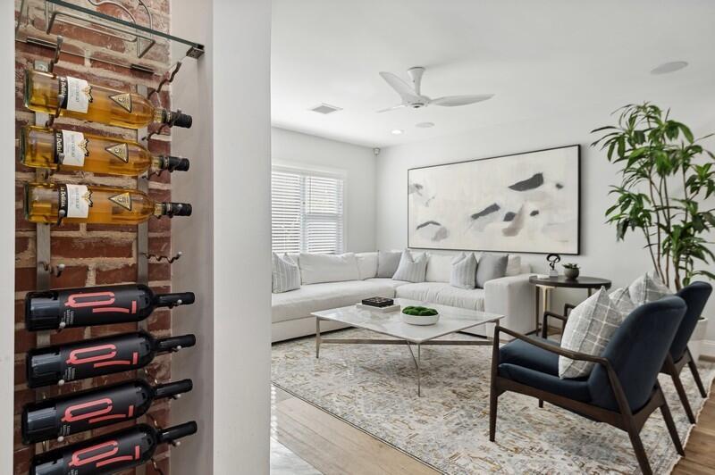 DELRAY TOWN OF - Residential