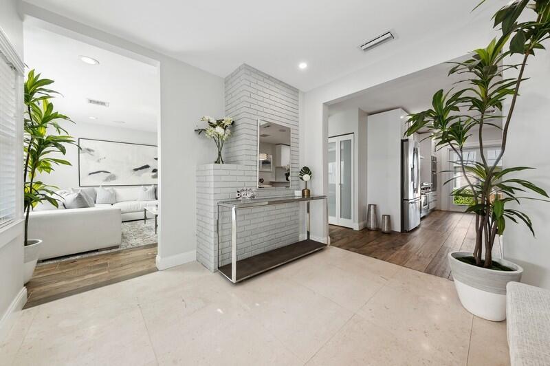 DELRAY TOWN OF - Residential