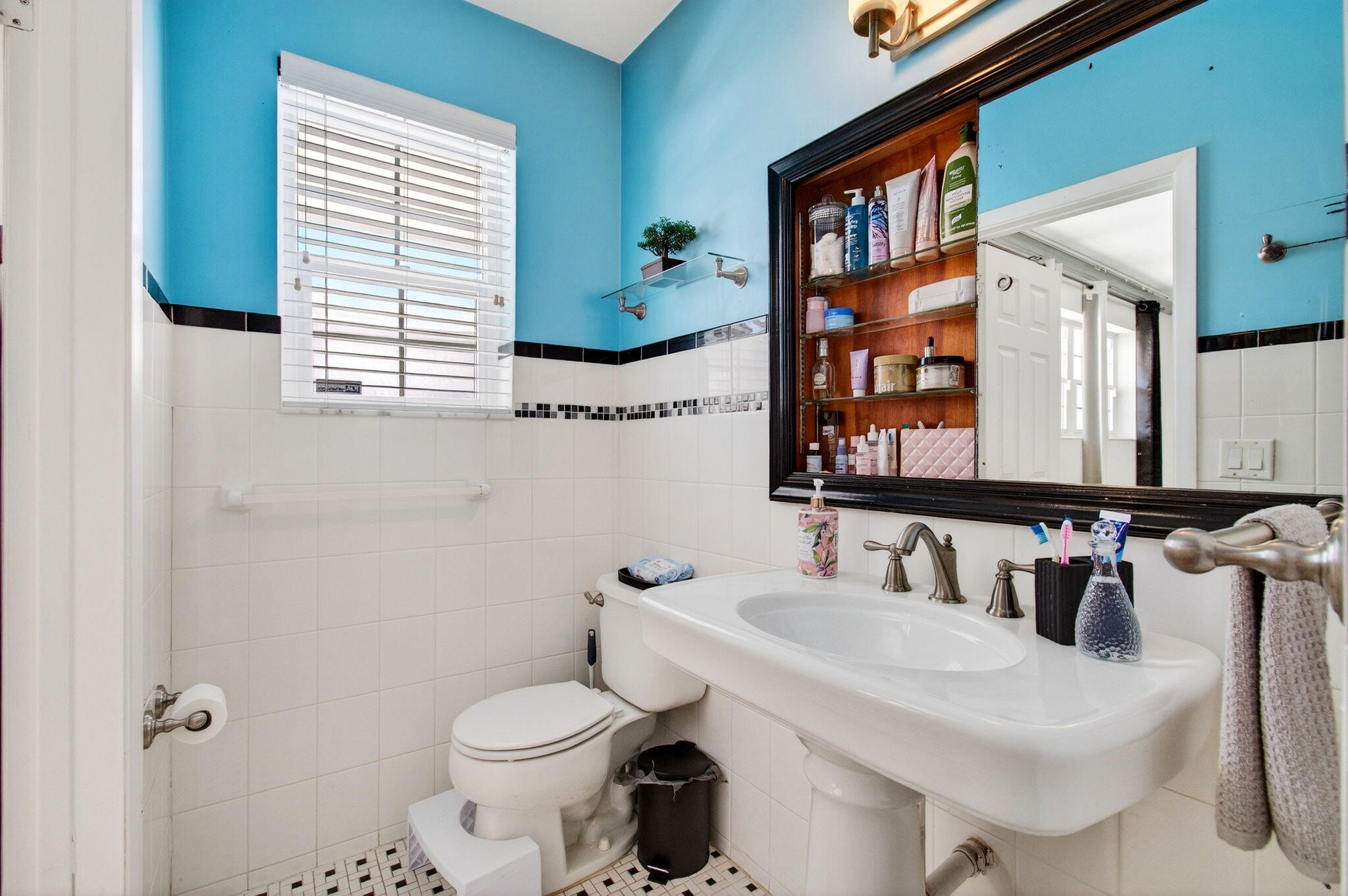 LAKE WORTH TOWN OF - Residential