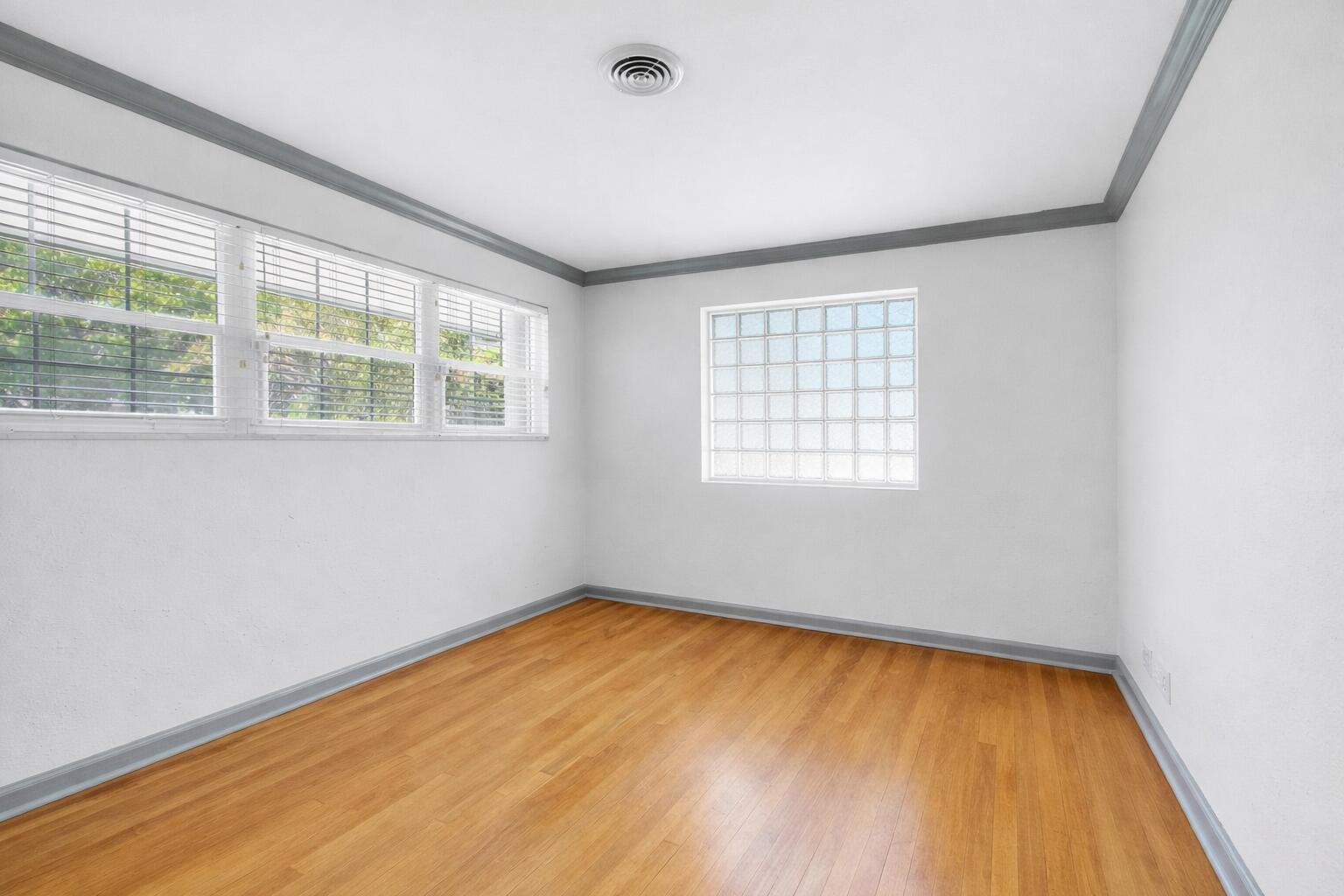 LAKE WORTH TOWN OF - Residential