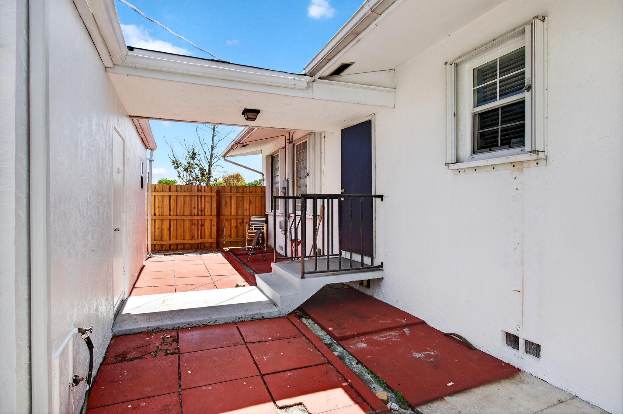 LAKE WORTH TOWN OF - Residential