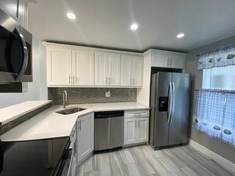 5980 NW 64th Ave Unit 102, Fort Lauderdale, FL MLS: F10504065