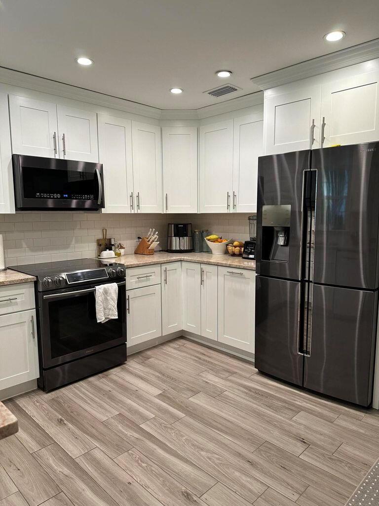 HARWIN NO 1 - Residential Lease