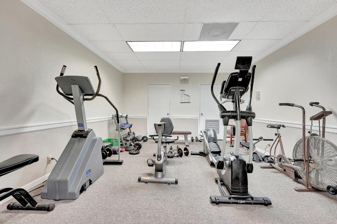 COUNTRY CLUB TOWER OF CORAL - Residential