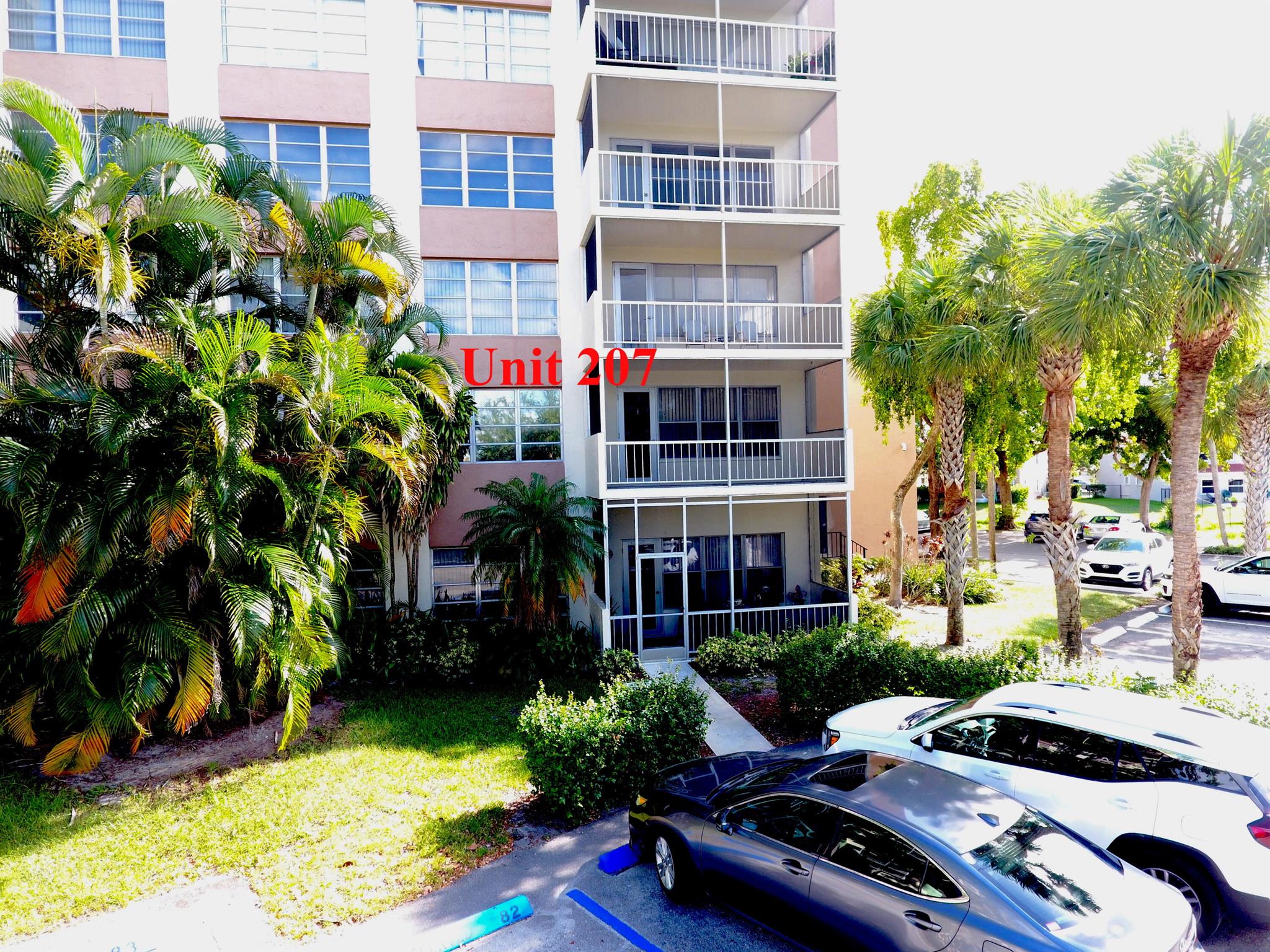 COUNTRY CLUB TOWER OF COR - Residential