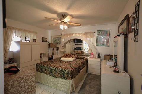 Single Family Residence in Tamarac FL 4707 50th St St 10.jpg