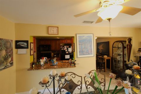 Single Family Residence in Tamarac FL 4707 50th St St 4.jpg