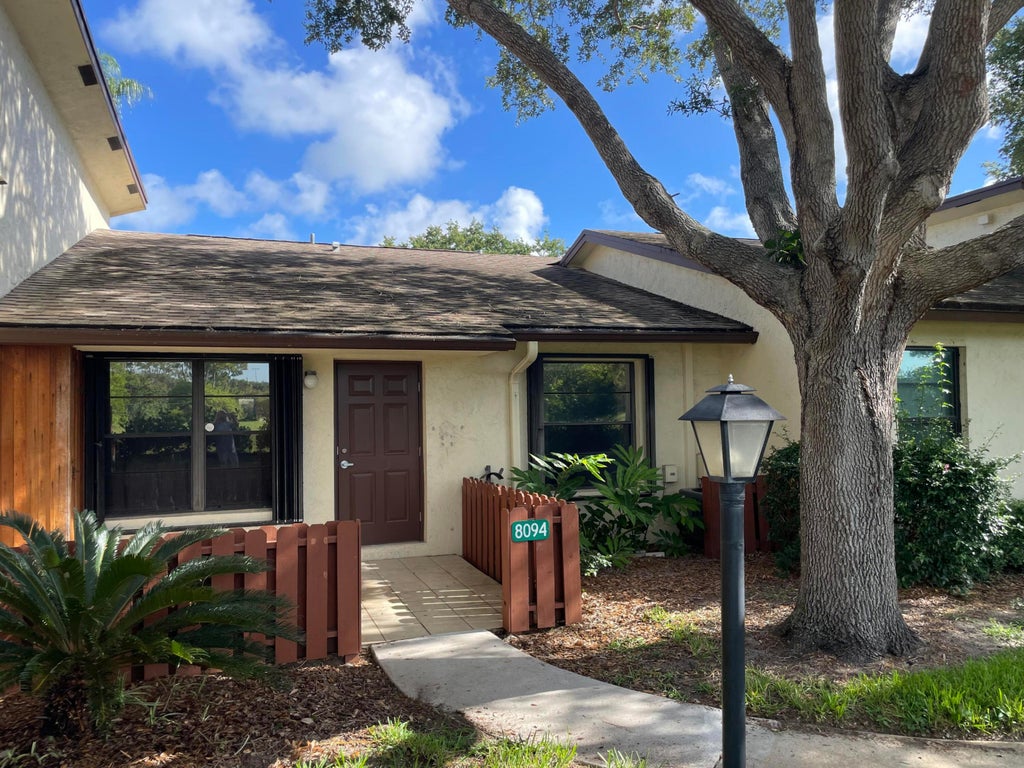 Photo of 8094 SE Villa Circle, Hobe Sound, FL 33455 (MLS # B26072591)