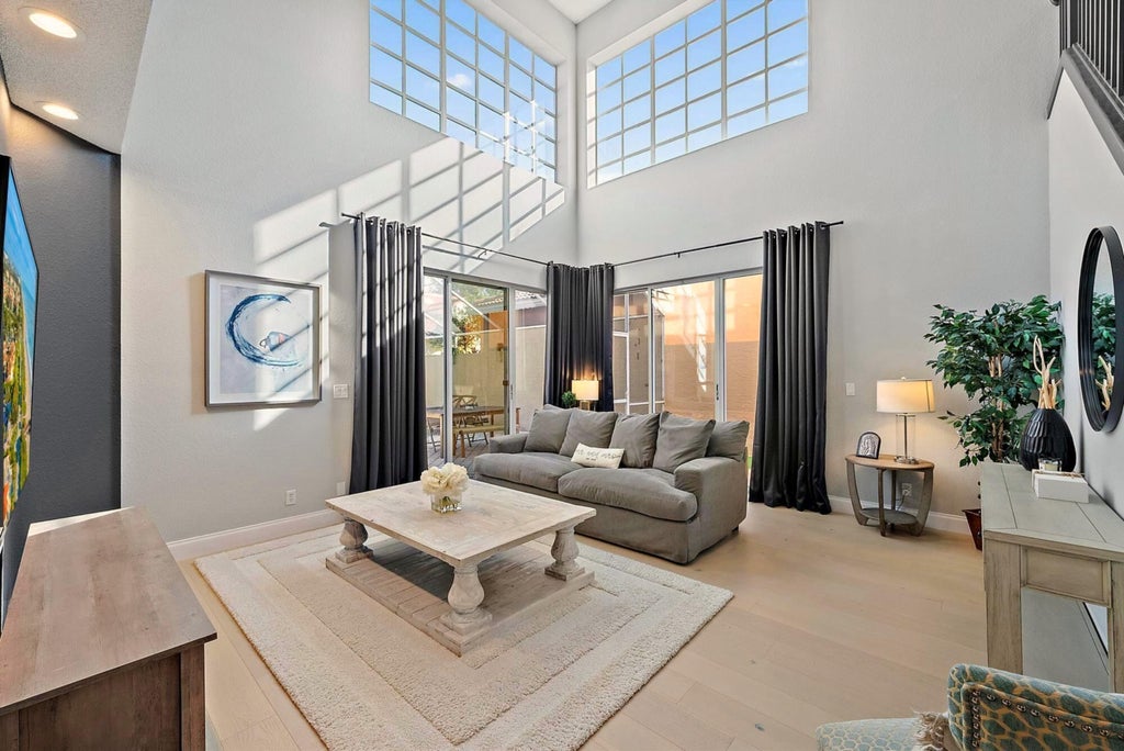Photo of 4 VIA ANGELICO, Palm Beach Gardens, FL 33418 (MLS # B26078322)