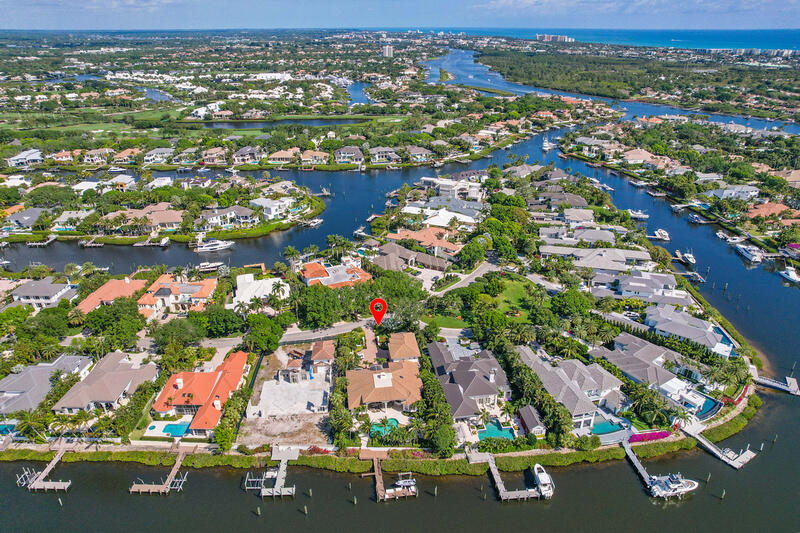 ADMIRALS COVE - Residential