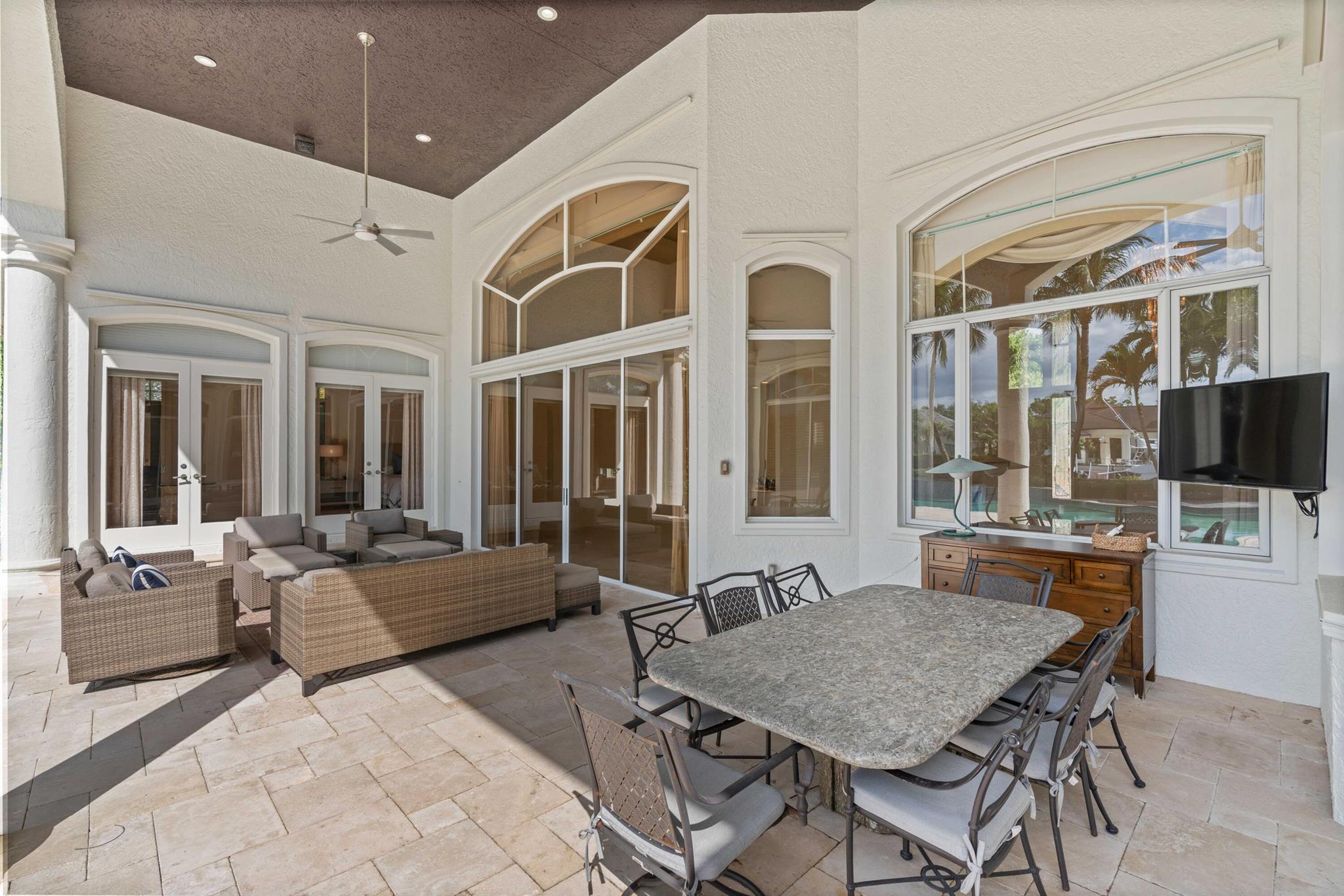 ADMIRALS COVE - Residential