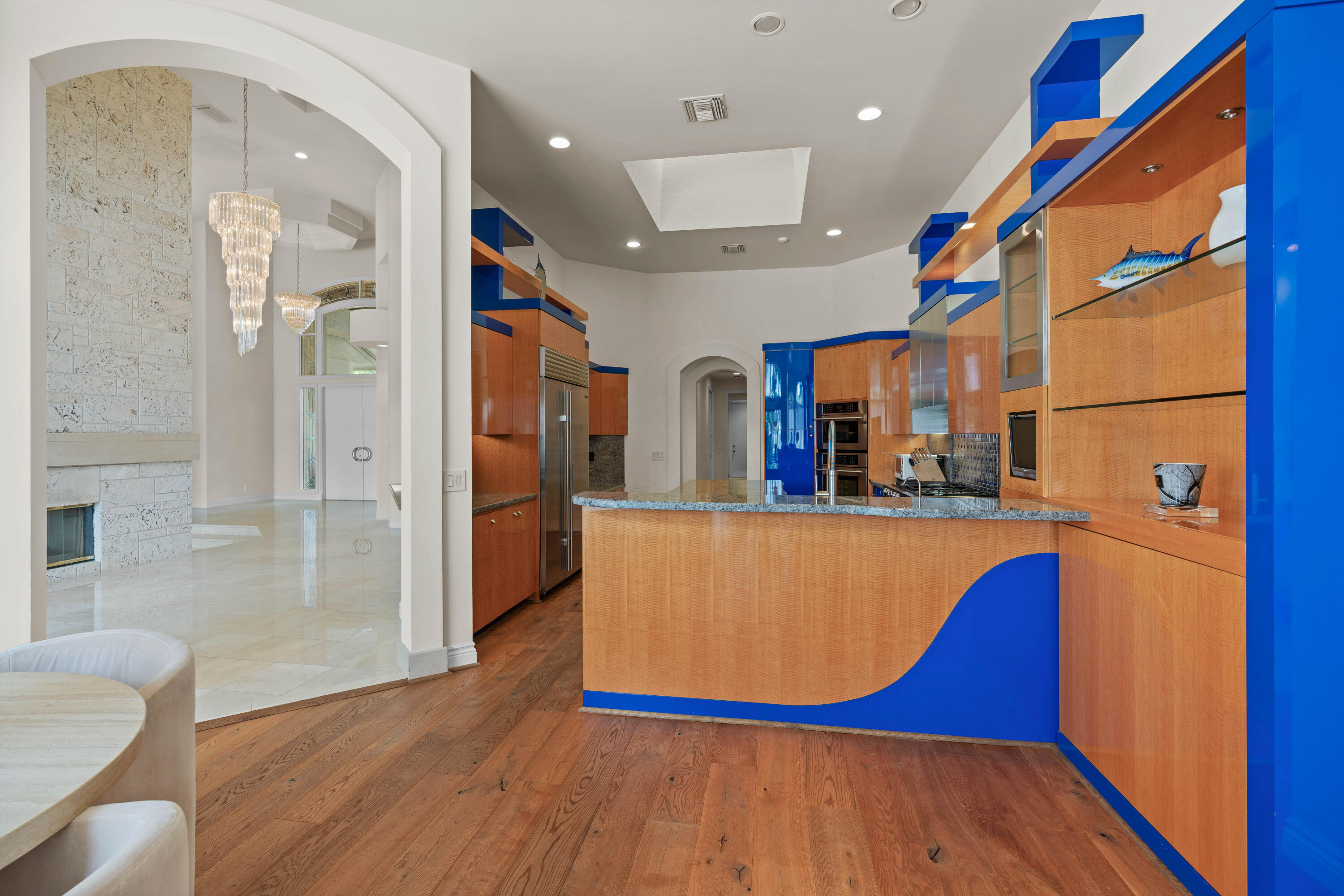 ADMIRALS COVE - Residential