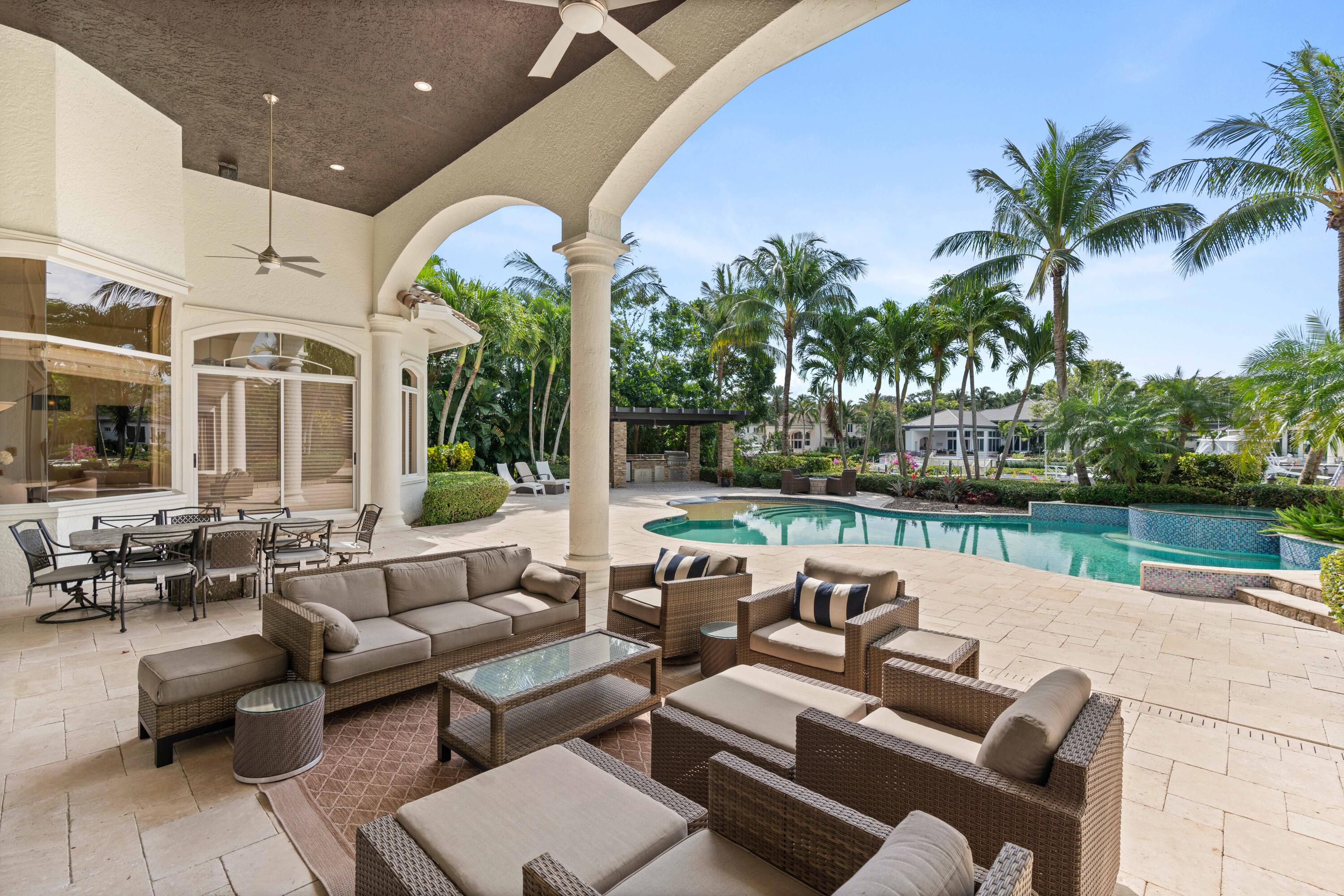 ADMIRALS COVE - Residential