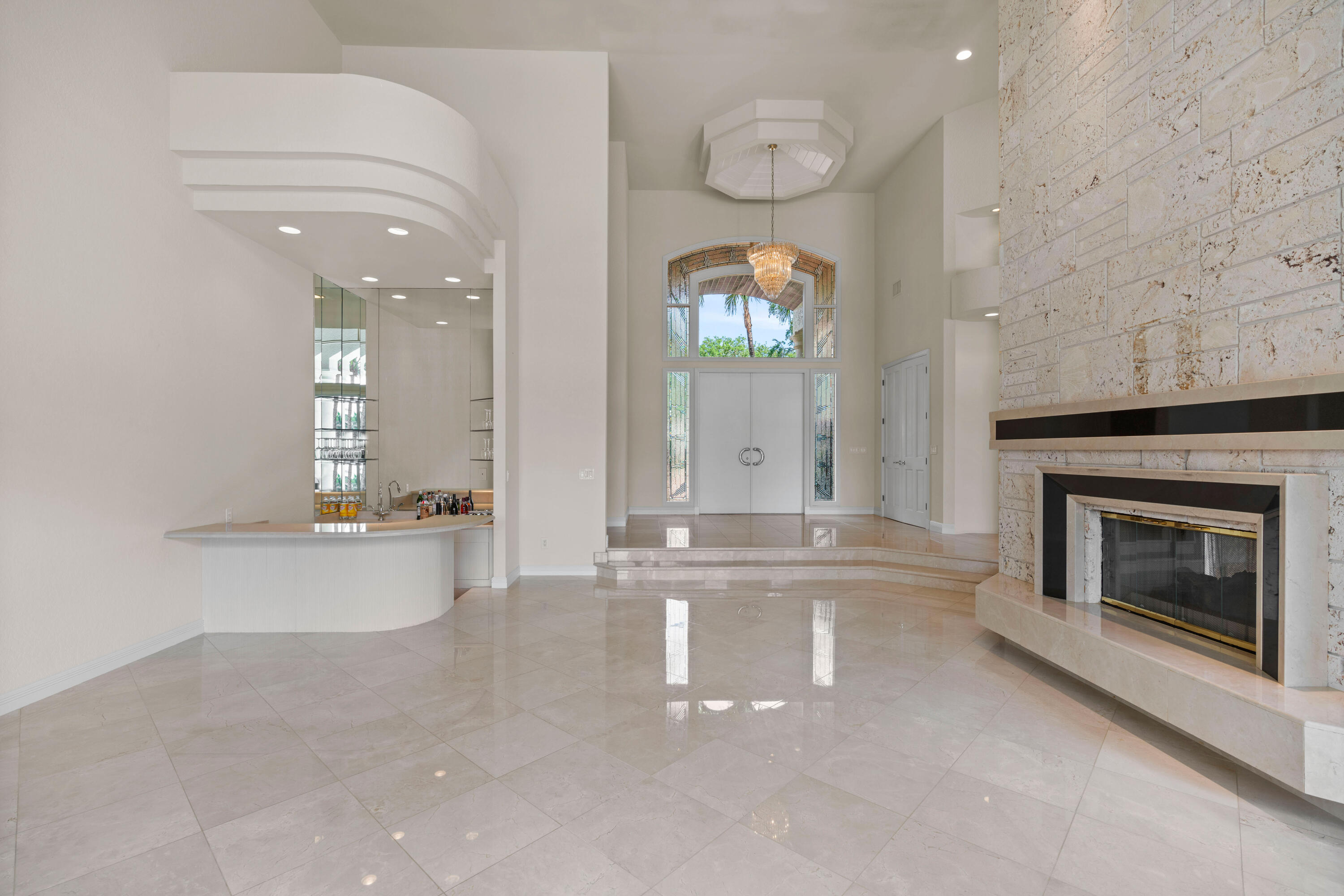 ADMIRALS COVE - Residential