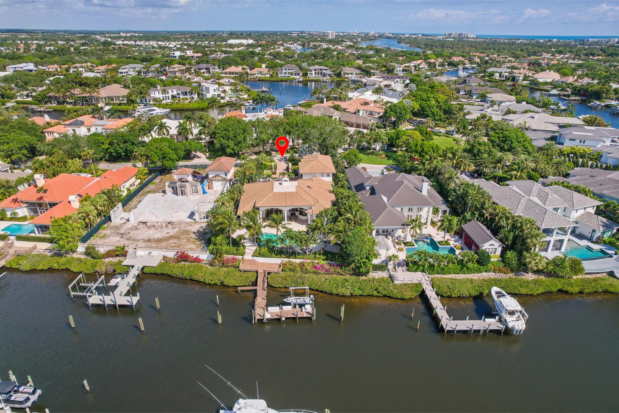 ADMIRALS COVE - Residential