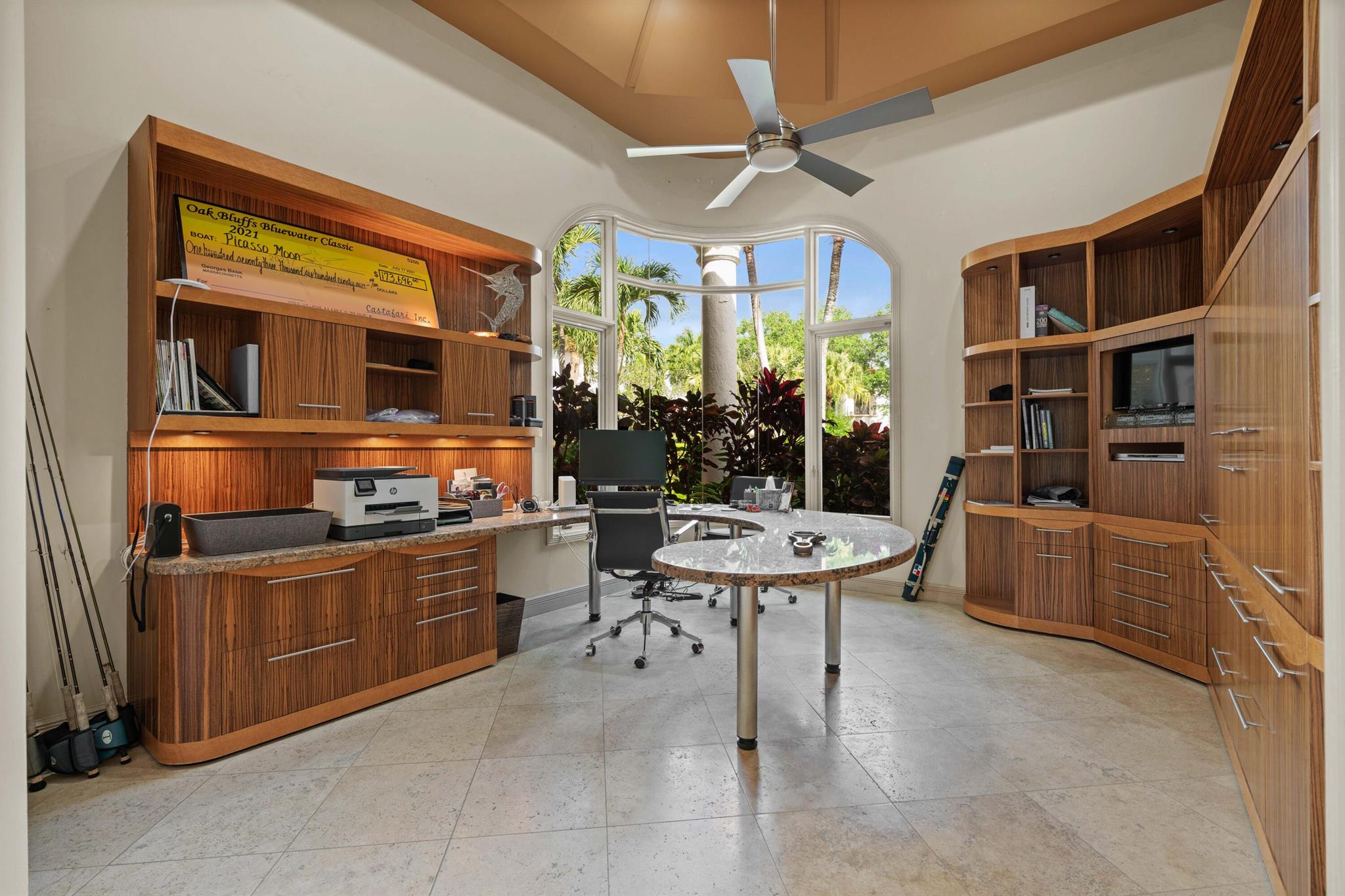 ADMIRALS COVE - Residential